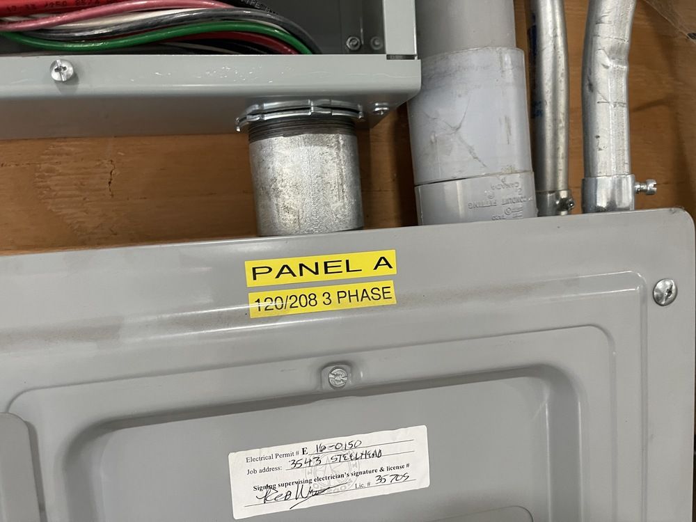 Class A Industrial: 3543 Steelhead Run Drive NE, Suite A, Albany, OR 97321